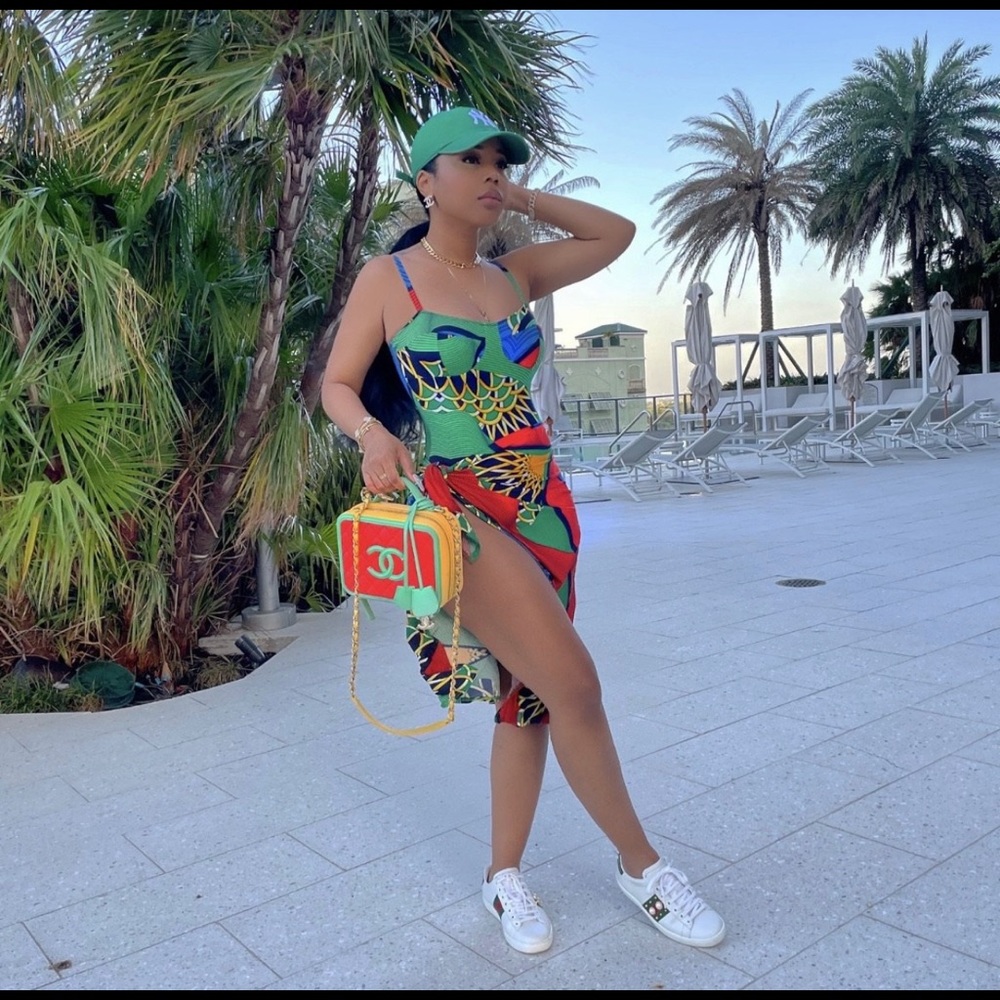 Minaa Monroe Sunbathe Shawty Set